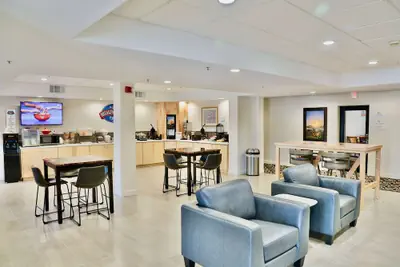 Photo 4 - Baymont by Wyndham Tucson Airport