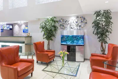 Photo 5 - Days Inn & Suites by Wyndham Fort Myers Near JetBlue Park