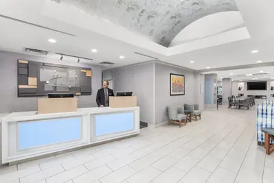 Photo 3 - Holiday Inn Express & Suites Greenville-I-85 & Woodruff Rd by IHG