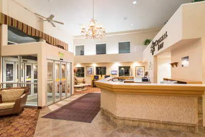 Photo 3 - Crystal Inn Hotel & Suites Great Falls