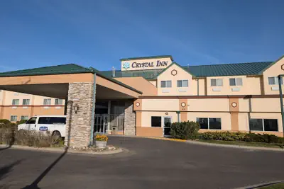 Photo 2 - Crystal Inn Hotel & Suites Great Falls
