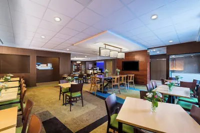 Photo 3 - Fairfield by Marriott Inn & Suites Uncasville Mohegan Sun Area