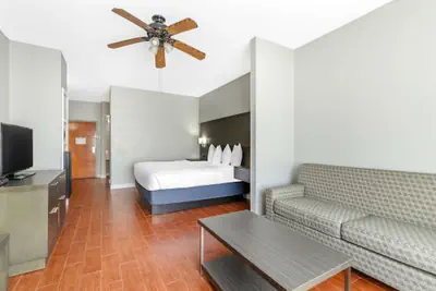 Photo 5 - Best Western Port Lavaca Inn