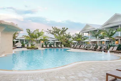 Photo 2 - The Lighthouse Resort Inn & Suites