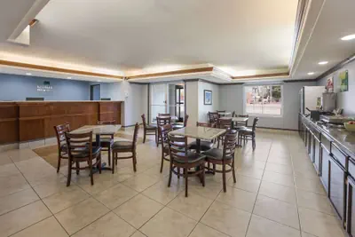 Photo 3 - Quality Inn & Suites Clayton, NM