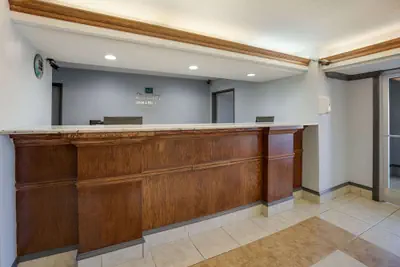 Photo 4 - Quality Inn & Suites Clayton, NM