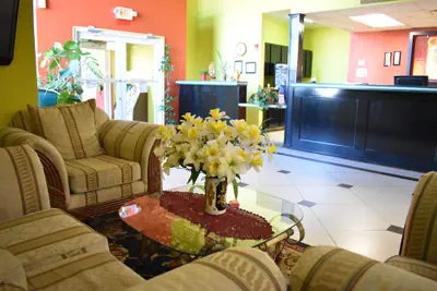 Photo 2 - Americas Best Value Inn & Suites Haltom City Ft. Worth