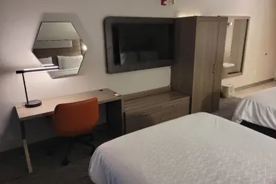 Photo 5 - Holiday Inn Express & Suites Starkville by IHG