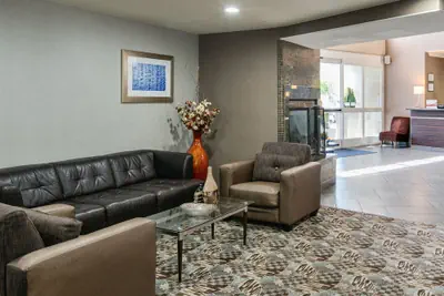 Photo 4 - Holiday Inn Express & Suites Santa Clara by IHG