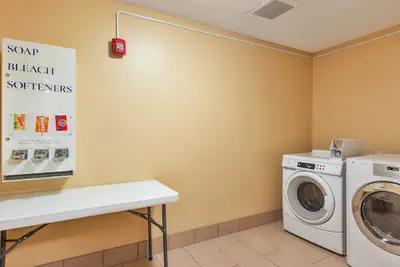 Photo 2 - Holiday Inn Exp Winston Salem by IHG