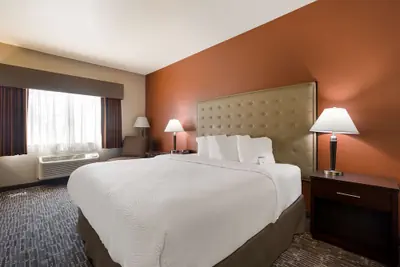 Photo 4 - Best Western Northwest Lodge
