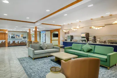 Photo 3 - Best Western Northwest Lodge