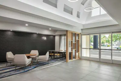 Photo 2 - Fairfield Inn & Suites by Marriott Oakland Hayward