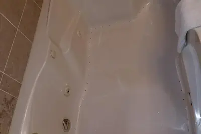 Photo 5 - Cedar Park Whirlpool Suites