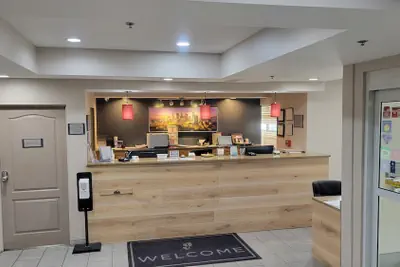 Photo 4 - Country Inn & Suites by Radisson, McDonough, GA