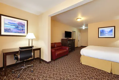 Photo 3 - Holiday Inn Express Oakdale by IHG