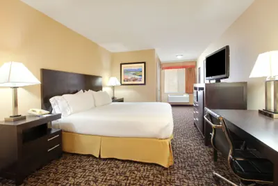 Photo 4 - Holiday Inn Express Oakdale by IHG