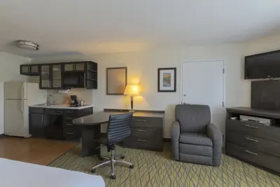 Photo 5 - Candlewood Suites Rogers / Bentonville by IHG