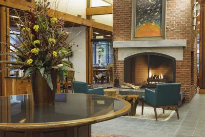 Photo 3 - Williamsburg Woodlands Hotel & Suites, an official Colonial Williamsburg Hotel