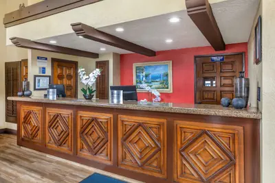 Photo 4 - Best Western Americana Inn