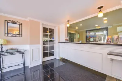 Photo 3 - Laguna Inn & Suites
