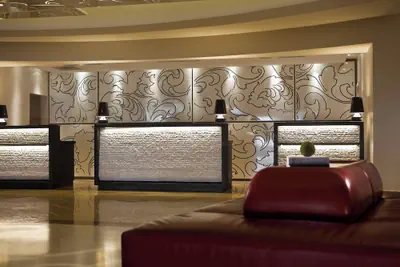 Photo 5 - Renaissance Newark Airport Hotel