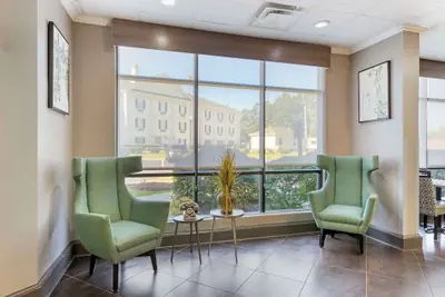 Photo 5 - Best Western Savannah Airport Inn & Suites
