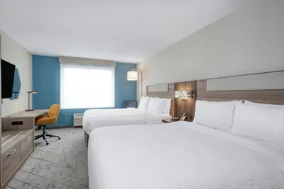 Photo 4 - Holiday Inn Express & Suites Gahanna/Columbus Airport by IHG