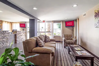Photo 4 - Red Roof Inn & Suites Greenwood, SC
