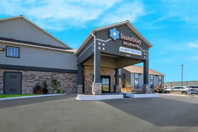 Photo 2 - SureStay Plus Hotel by Best Western Tulsa East