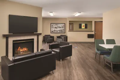 Photo 2 - Super 8 by Wyndham Sioux Falls