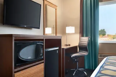 Photo 5 - Super 8 by Wyndham Sioux Falls