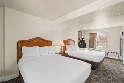 Photo 5 - Rose Garden Inn - San Jose Airport