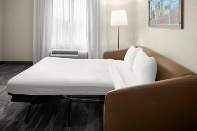 Photo 5 - Fairfield Inn & Suites by Marriott Columbus OSU