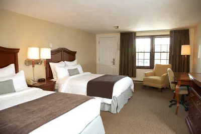 Photo 4 - Holiday Hill Inn & Suites