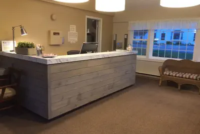 Photo 3 - Holiday Hill Inn & Suites