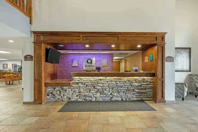 Photo 4 - Quality Inn & Suites Fort Madison near Hwy 61
