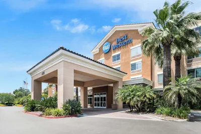 Photo 2 - Best Western Ontario Mills Mall