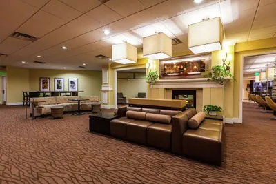 Photo 3 - DoubleTree by Hilton Phoenix Midtown