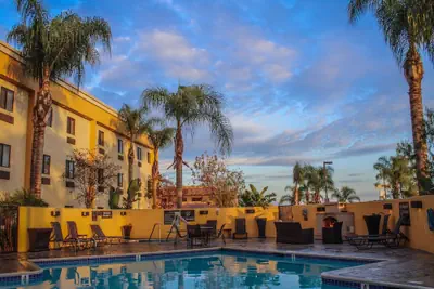 Photo 2 - Best Western Plus Arrowhead Hotel