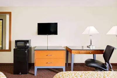 Photo 4 - Days Inn by Wyndham Fort Dodge