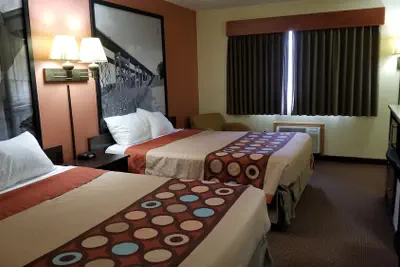 Photo 5 - Super 8 by Wyndham Ottumwa