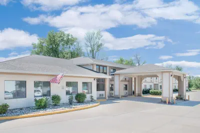 Photo 2 - Super 8 by Wyndham Ottumwa