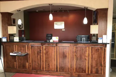 Photo 4 - Econo Lodge Lubbock I-27