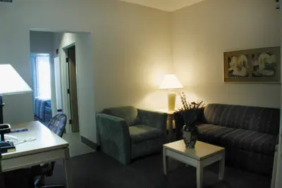 Photo 5 - Holiday Inn Express San Antonio Rivercenter Area by IHG