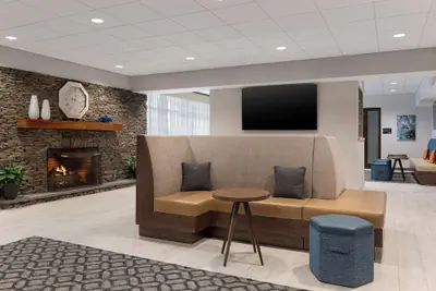 Photo 3 - Hampton Inn Bloomsburg