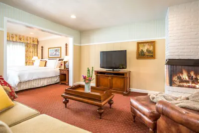 Photo 5 - Wayside Inn