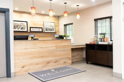 Photo 3 - Country Inn & Suites by Radisson, Prairie du Chien