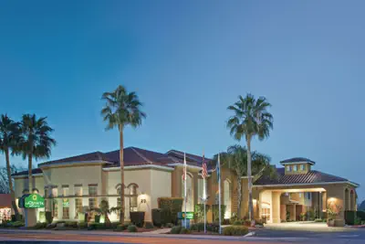Photo 2 - La Quinta Inn & Suites by Wyndham Los Banos
