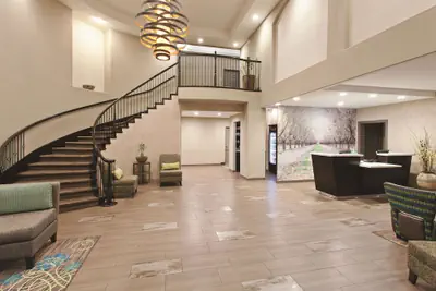 Photo 3 - La Quinta Inn & Suites by Wyndham Los Banos